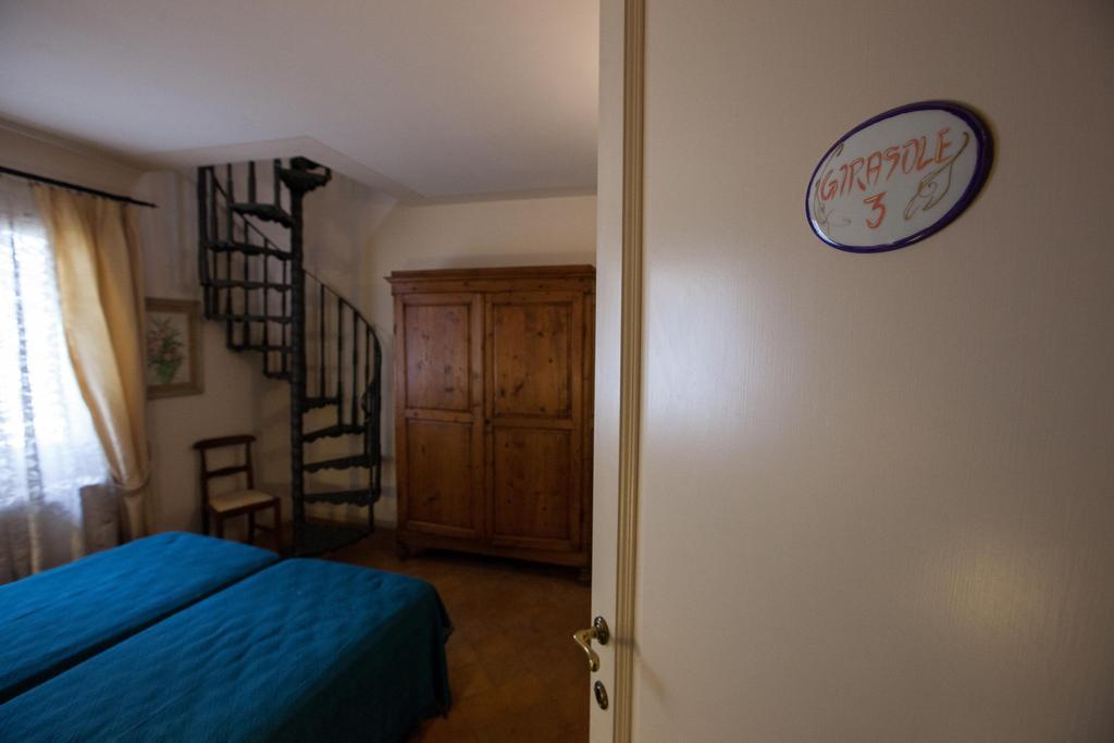 Hotel Locanda Degli Artisti Борго Сан Лоренцо Стая снимка