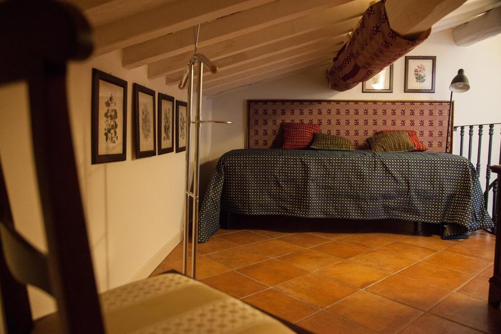 Hotel Locanda Degli Artisti Борго Сан Лоренцо Стая снимка