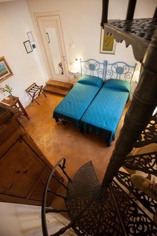 Hotel Locanda Degli Artisti Борго Сан Лоренцо Стая снимка
