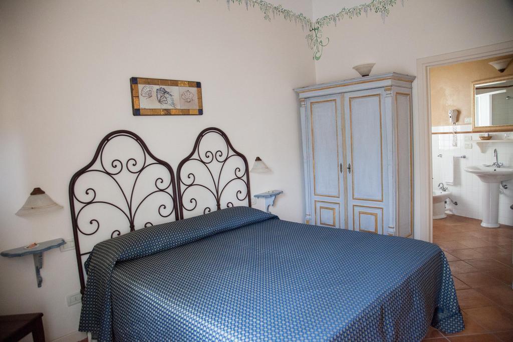 Hotel Locanda Degli Artisti Борго Сан Лоренцо Стая снимка